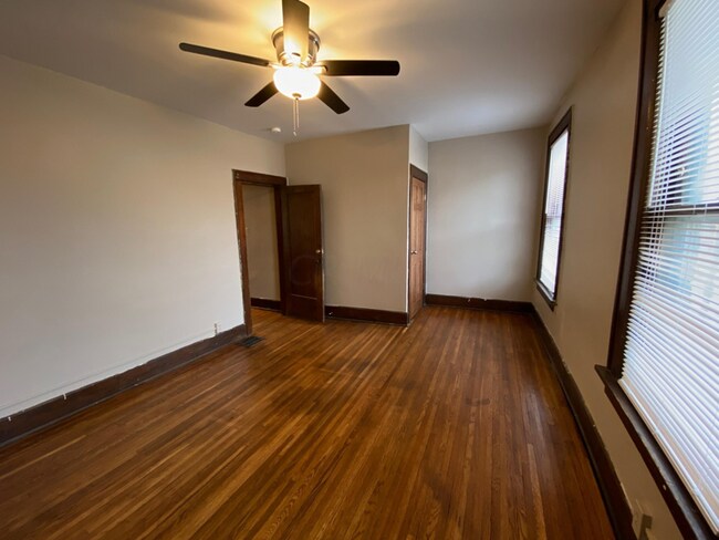 Foto del edificio - 295 E 19th Ave