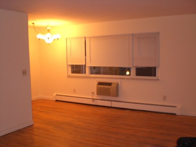 Building Photo - 456 Fairview Ave