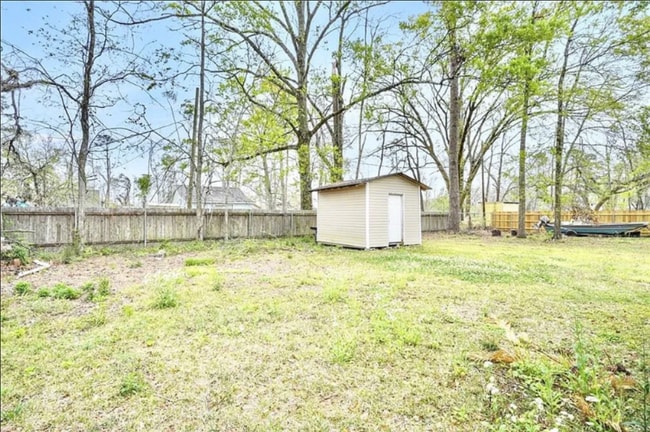 Building Photo - 370 Cedar Ln