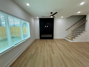 Building Photo - 1806 Benson St