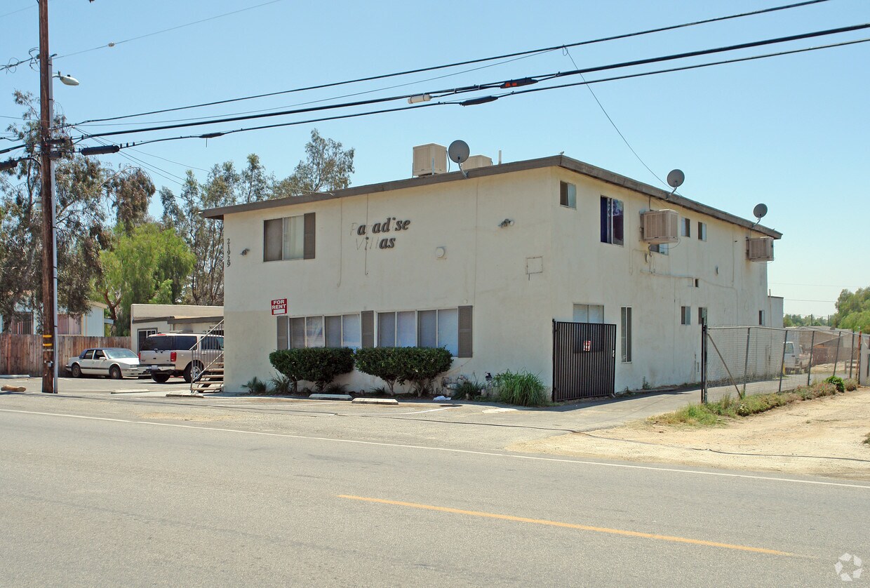 Paradise Villas Apartments in Perris, CA