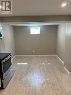 Photo du bâtiment - 337 Stanton Ave