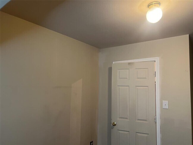 Building Photo - 3548 Rosewood St