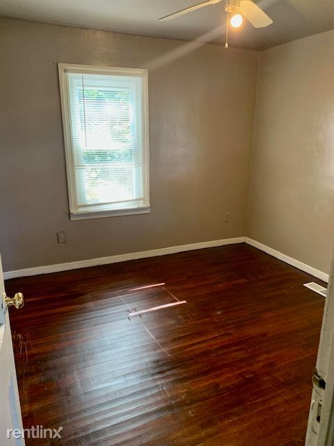 Foto del edificio - 3 br, 1 bath House - 5066 Park Aveenue