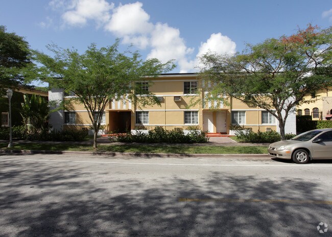 Building Photo - 1300 Salzedo St