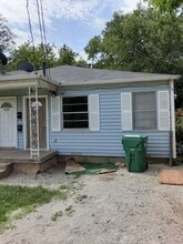 Building Photo - 4126 Kernack St