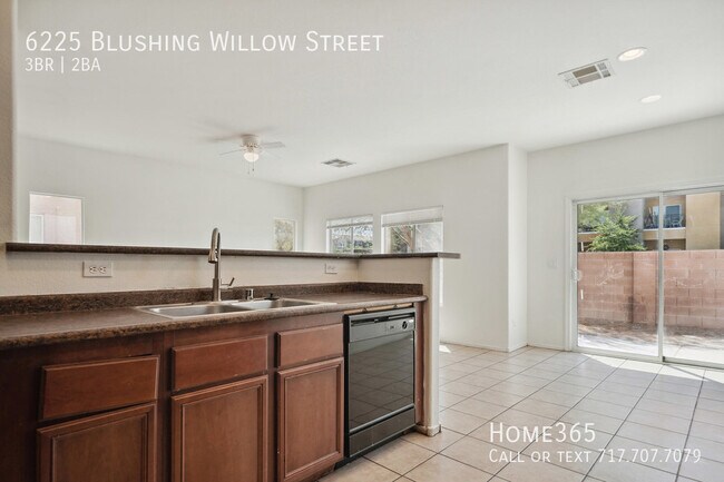 Building Photo - Get ready to call this cozy 3 bed and 3 ba...