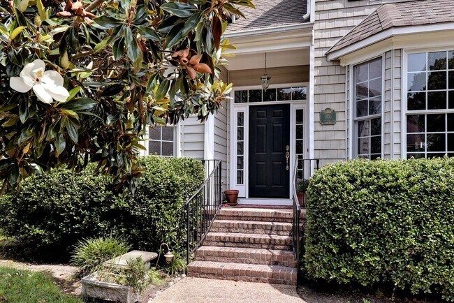 Foto del edificio - 49 Chowning Dr