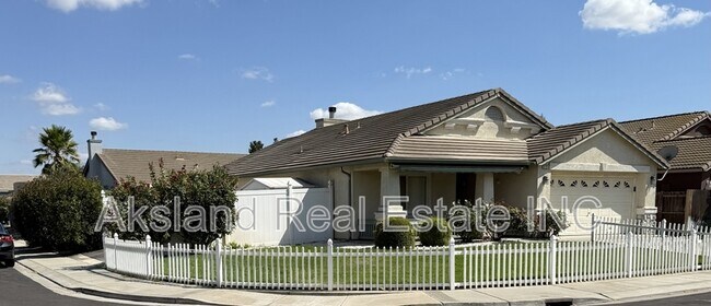 Building Photo - 174 McGinnis Ave