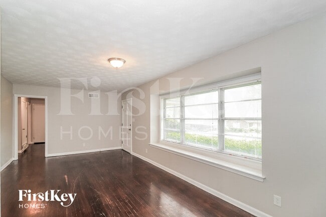 Building Photo - 5124 Blueridge Dr