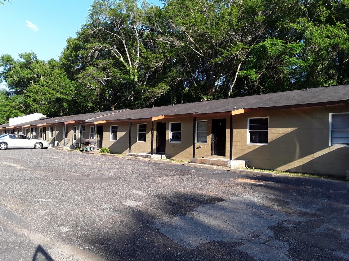 441 S. SEALE RD. - 441 S Seale Rd