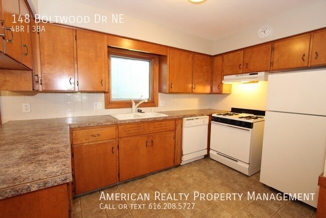 Foto del edificio - 148 Boltwood Dr NE