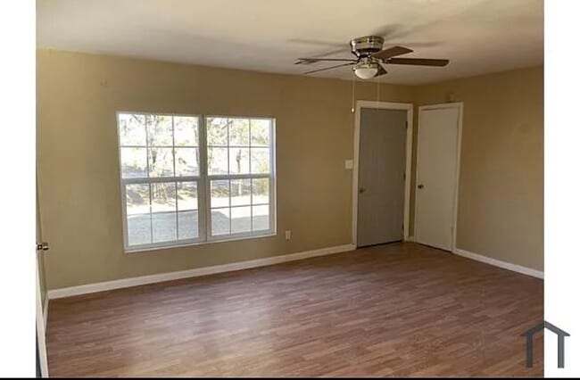 Building Photo - 12704 NE 40th St