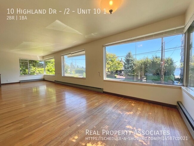 Building Photo - 2-Bedroom Available on Highland Drive - Qu...