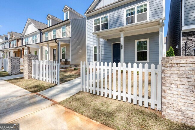 Foto del edificio - 625 Everett Ln