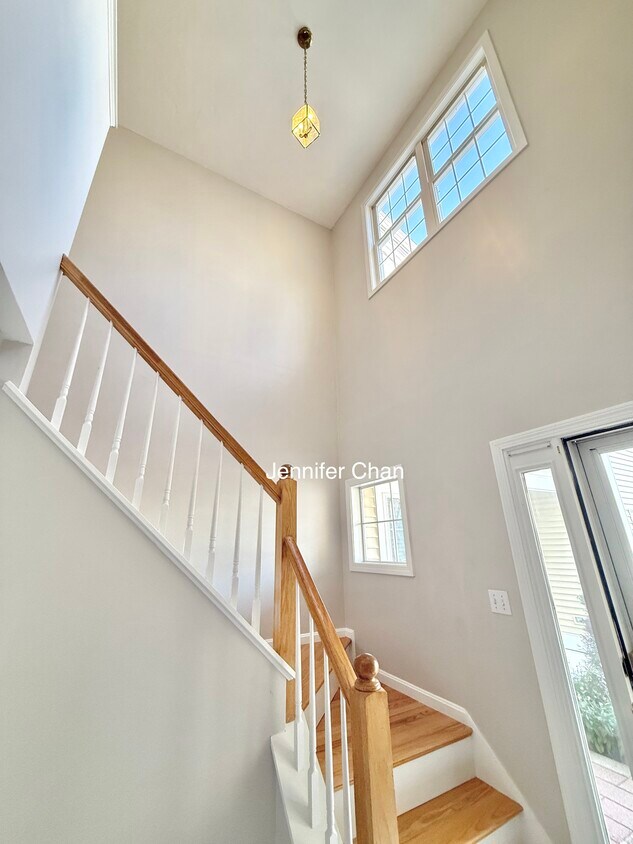 Foto principal - 37 Village Dr