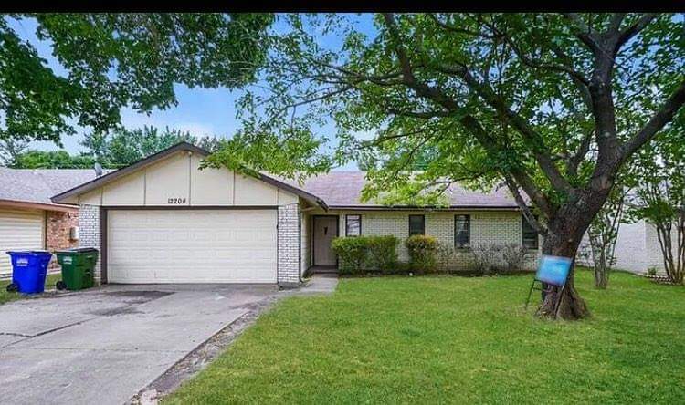 Primary Photo - 12204 Spring Branch Dr