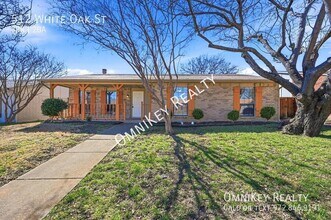 Building Photo - 512 White Oak St