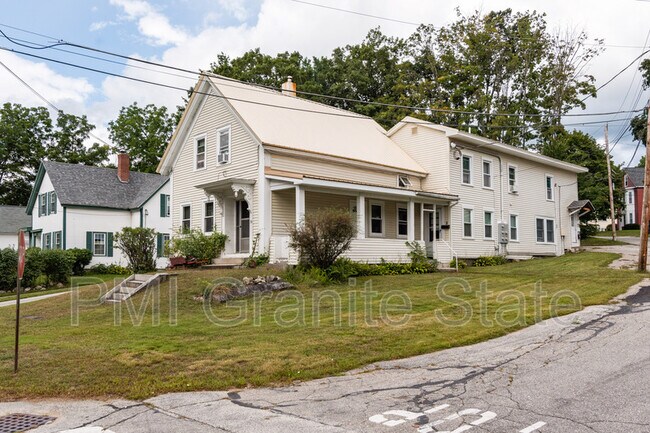 Building Photo - 38 Souhegan St