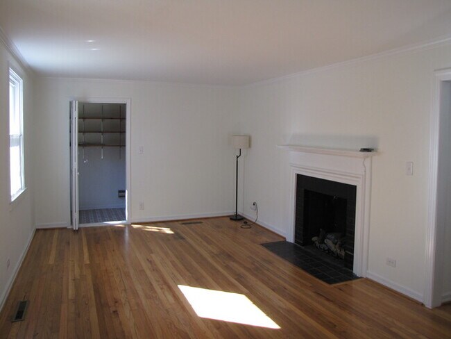 Building Photo - 2136 Sunset Avenue, Durham NC  27705