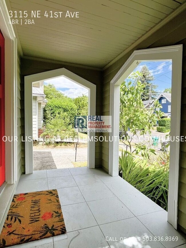 Building Photo - 3115 NE 41st Ave
