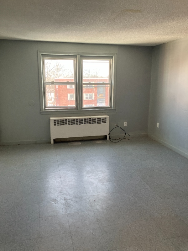 Building Photo - 928 Wethersfield Ave