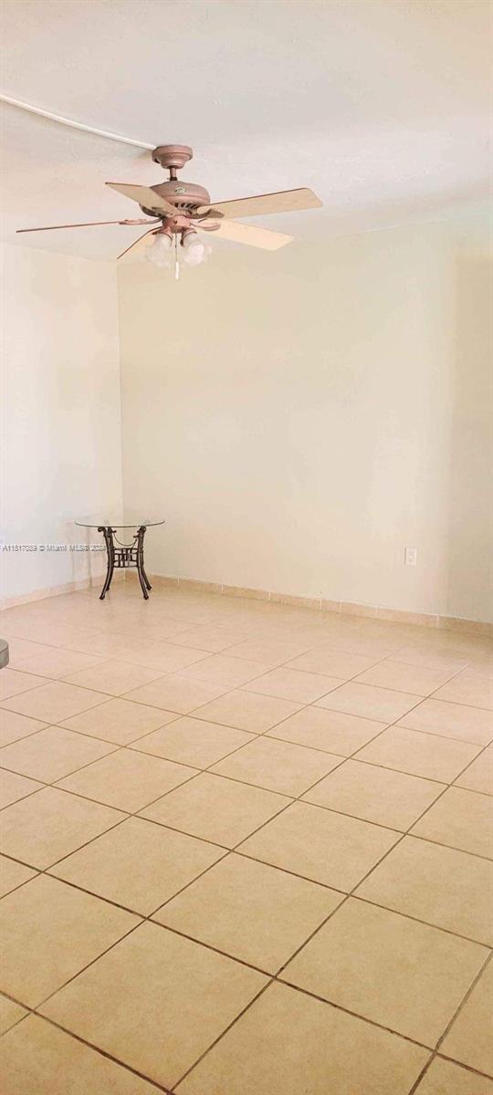Foto del edificio - 4550 SW 67th Ave