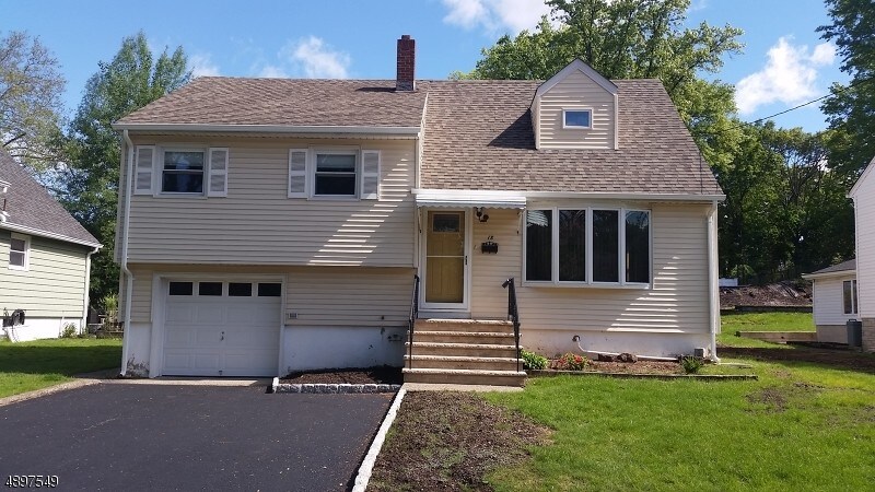 Foto principal - 18 Hawthorne Ave