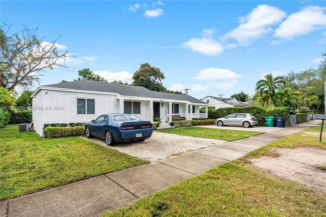 Foto del edificio - 5854 SW 62nd St