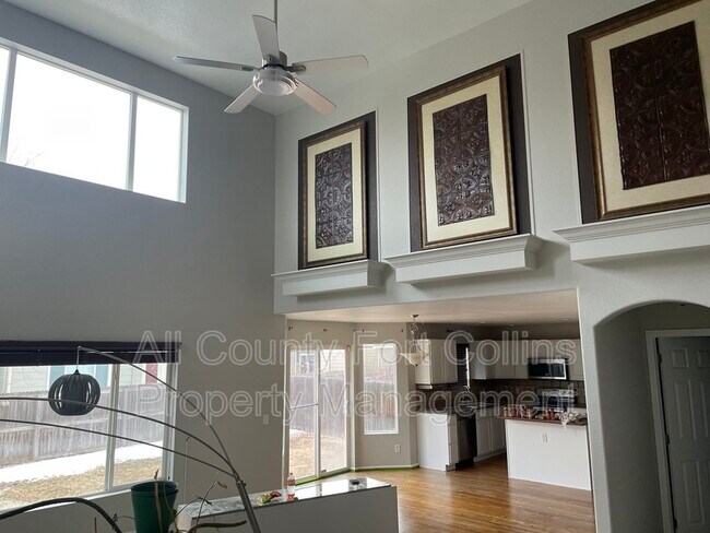 Foto del edificio - 2027 Fossil Creek Pkwy