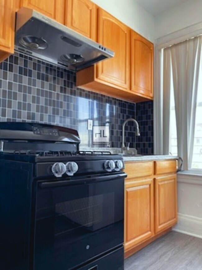 Building Photo - 201 STREET