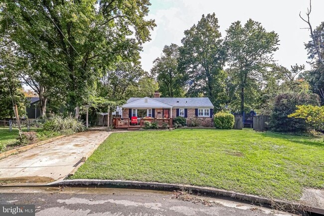 Building Photo - 8113 Carlyle Pl
