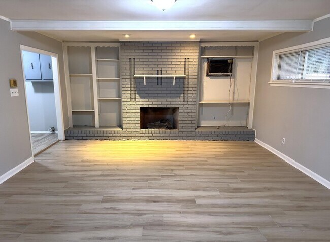 Foto del edificio - 4841 Marcel Ave