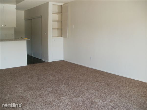 Building Photo - 15537 Nordhoff St