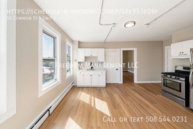 50 1/2 Common St - 50 1/2 Common St Apartment