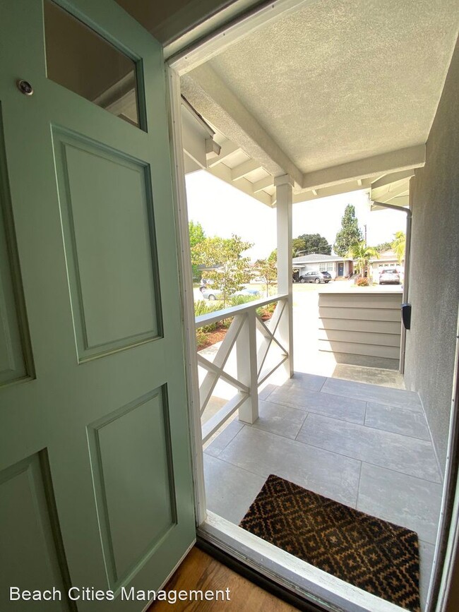 Building Photo - 2 br, 2 bath House - 3532 Senasac Avenue