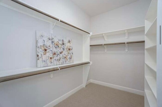 Foto del edificio - 3351 Kilgore St