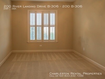Building Photo - 200 River Landing Dr
