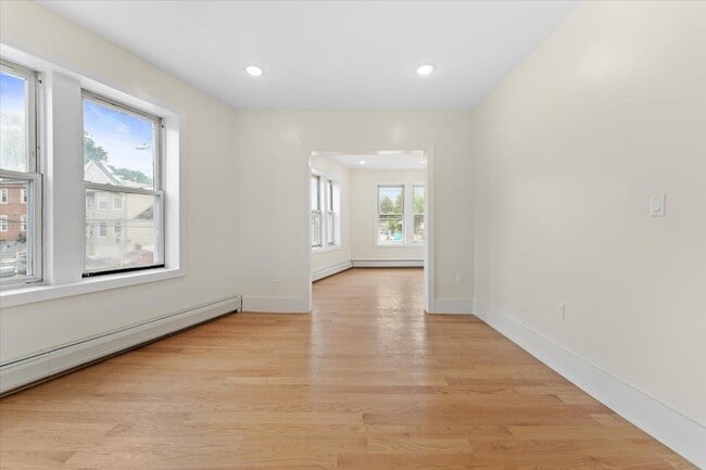 Building Photo - 2321 John F. Kennedy Blvd