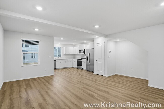 Foto del edificio - Beautiful Brand-New Single-Family Home for Rent