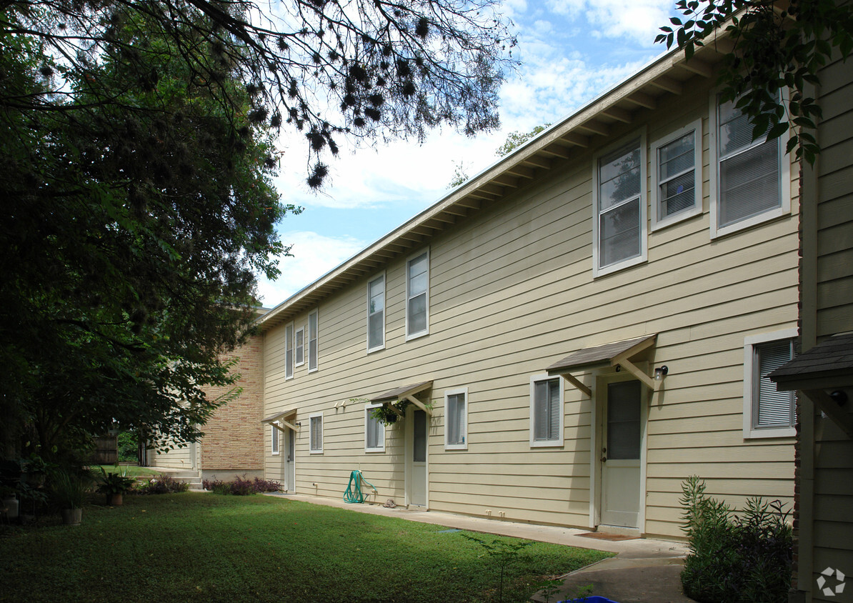 Foto del edificio - 1100 Baylor St