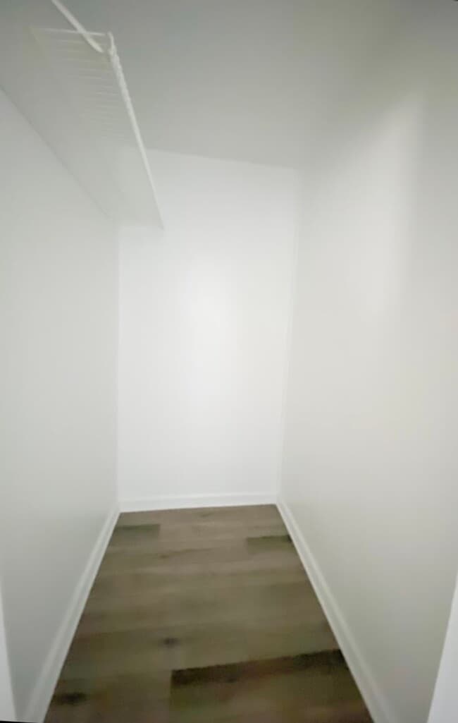 Building Photo - Italian Estates Property Managment