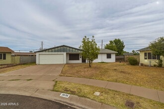 Building Photo - 3636 W Keim Dr