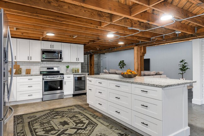Building Photo - 2015 W Race Ave