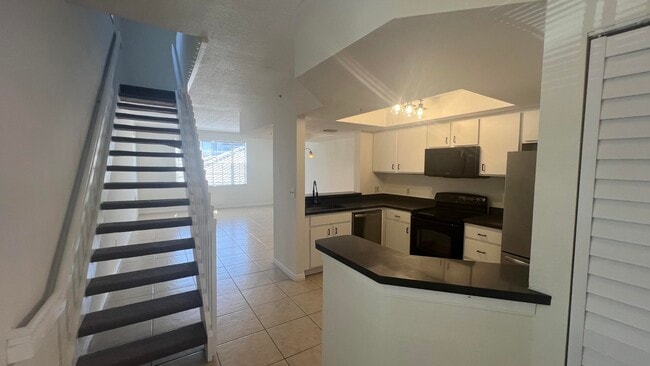Foto del edificio - 735 SW 148th Ave