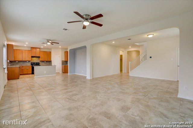 Foto del edificio - 4 br, 3 bath House - 321 Landmark Run