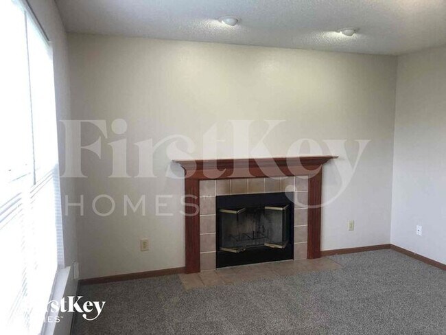 Foto del edificio - 6602 Hazelhatch Dr