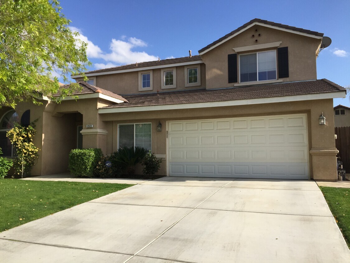 Primary Photo - 12523 Crystal Cove Ave