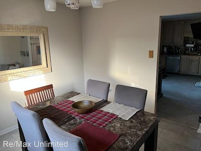 Foto del edificio - 3 br, 2.5 bath House - 25 Clemson Rd