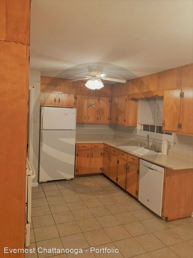 Building Photo - 3 br, 2.5 bath House - 513 Lancaster Ave